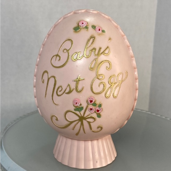 Vintage Other - Vintage 1940’s Pink Baby’s Nest Egg Bank